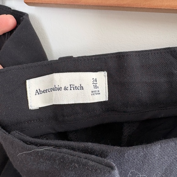 Abercrombie & Fitch Low Wide-Leg Trouser - Picture 4 of 7